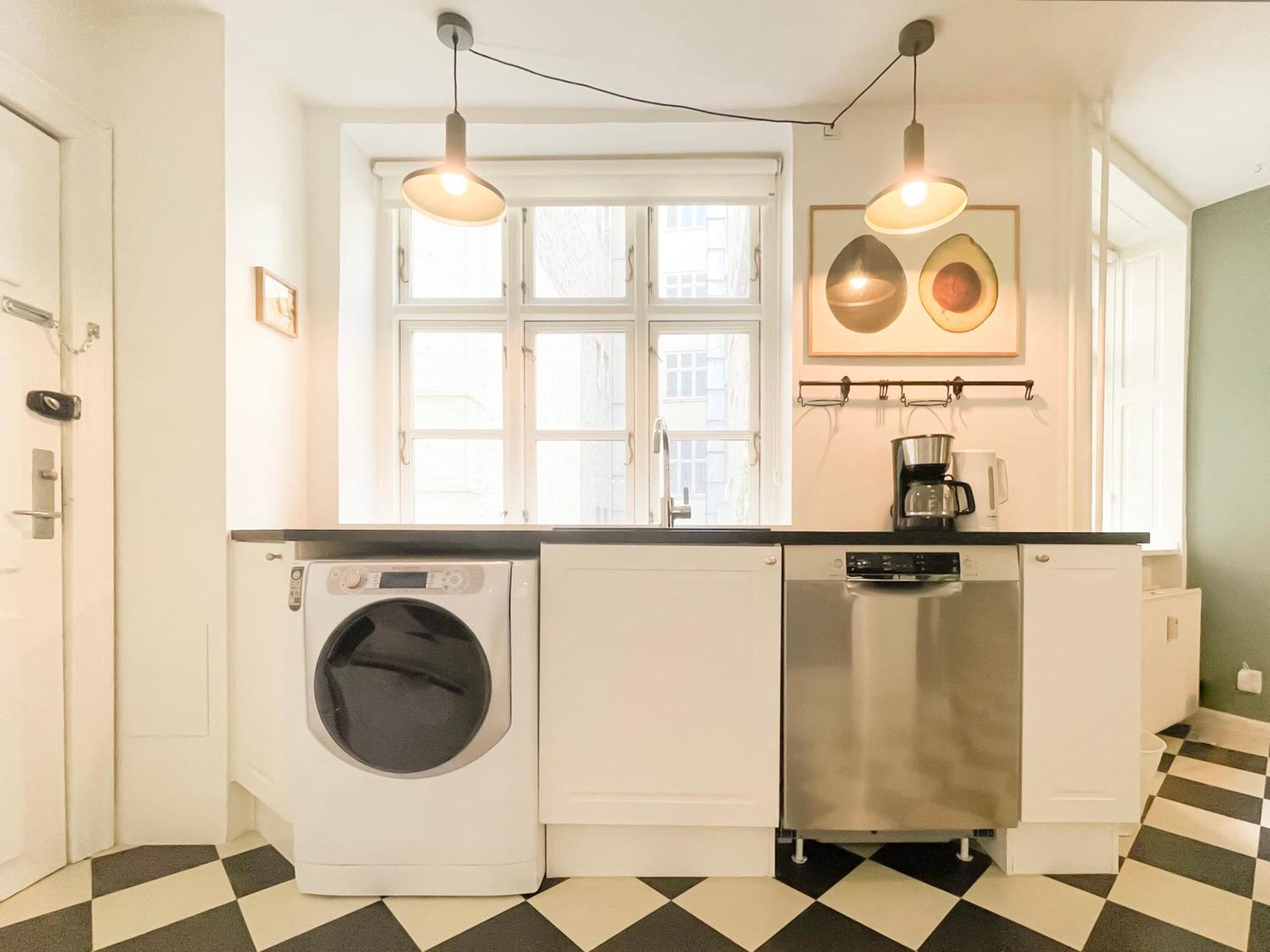 Large Apartment With 4 Bedrooms In København Eksteriør billede